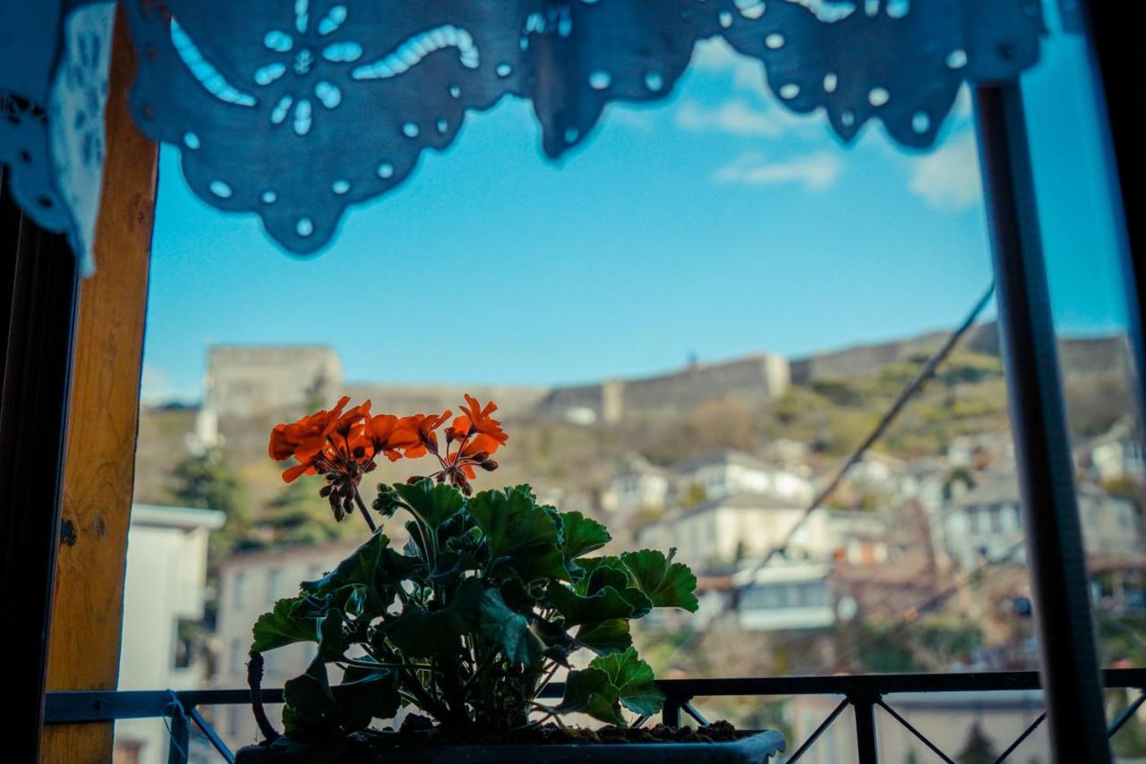 Hotel Domino Gjirokastra Zewnętrze zdjęcie