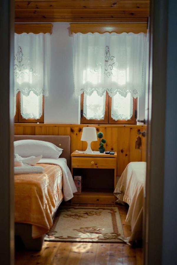 Hotel Domino Gjirokastra Zewnętrze zdjęcie