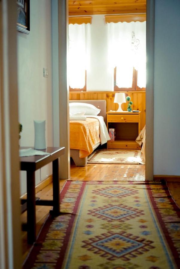 Hotel Domino Gjirokastra Zewnętrze zdjęcie