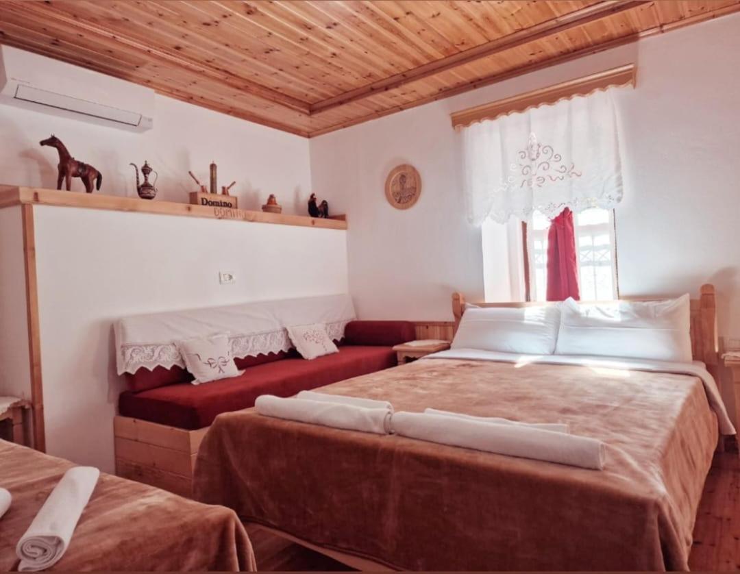 Hotel Domino Gjirokastra Zewnętrze zdjęcie